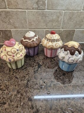 Vintage Set Of 4 American Atelier Confections Ceramic Cupcake Trinket Box Jar